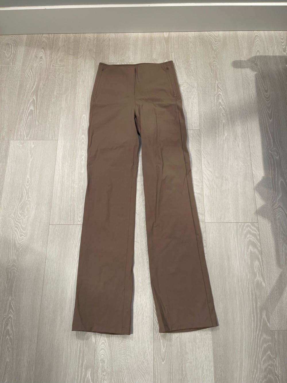 Lululemon Smooth Fit Pull-On High-Rise Pant *Regular Taupe size 6 - Picture 6 of 16